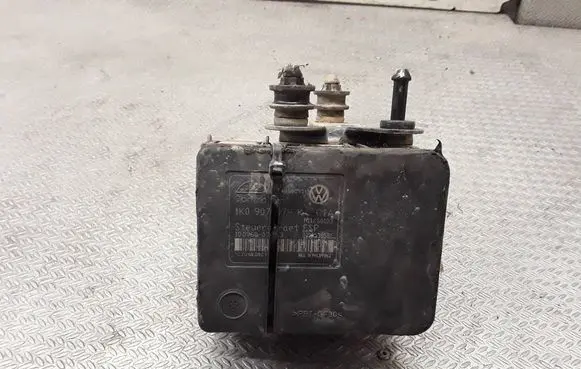 Volkswagen Touran I ABS Pump 1K0907879K 1K0614517H