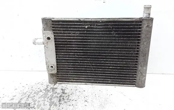 Land Rover Range Rover L322 Coolant radiator PCC500590