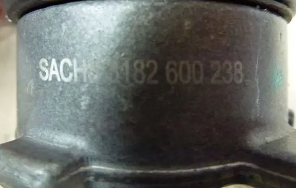 Jeep Cherokee XJ Clutch slave cylinder 3182600238