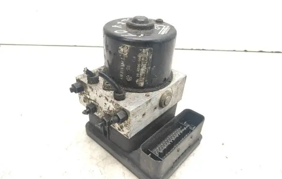Volkswagen Golf IV ABS Pump 1C0907379E 10096003133 1J0614517E