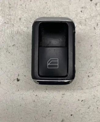 Mercedes-Benz E W212 Electric window control switch A2048707358