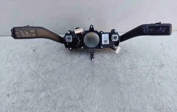 Volkswagen Jetta VI Indicator stalk 1K5953502K 1K5953521AK