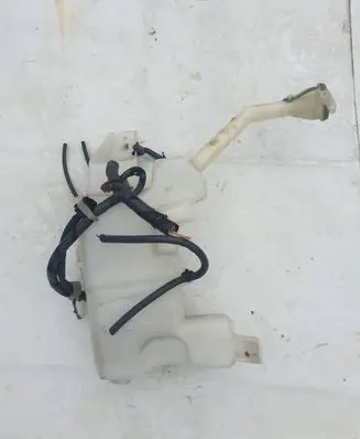 Nissan Qashqai Windshield washer fluid reservoir/tank 289104EA0A