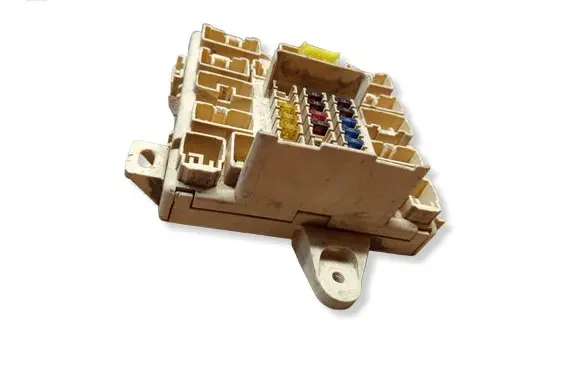Toyota Corolla E90 Fuse box set 9098704002