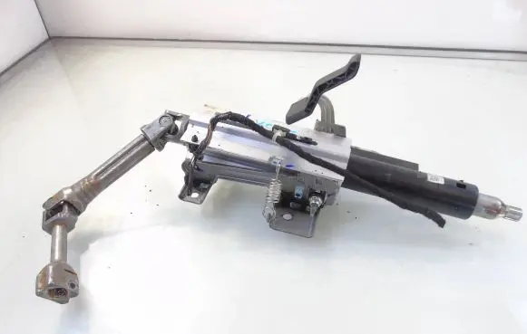 Volvo XC40 Power steering pump 32269251