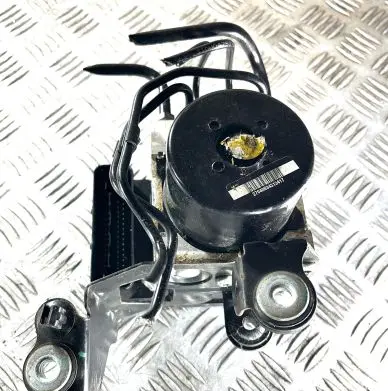 Volvo V60 ABS Pump P31329137 31329137