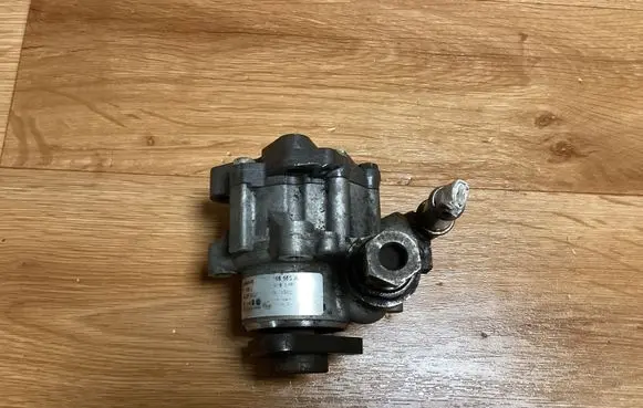 Audi A6 S6 C6 4F Power steering pump 4F0145155A