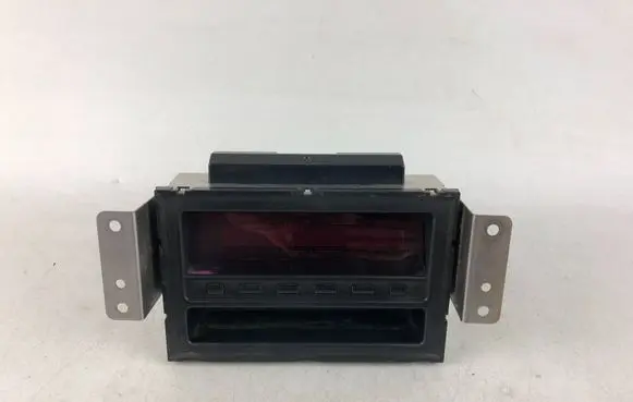 Mitsubishi L200 Screen/display/small screen 8750A347