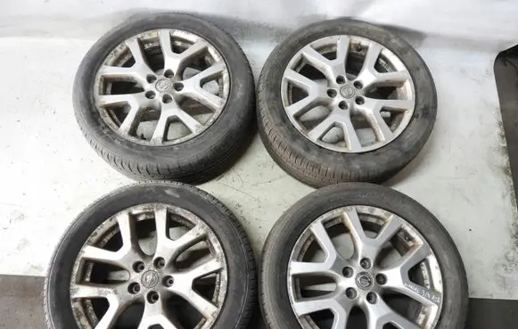 Nissan X-Trail T31 R18 alloy rim M9RC830
