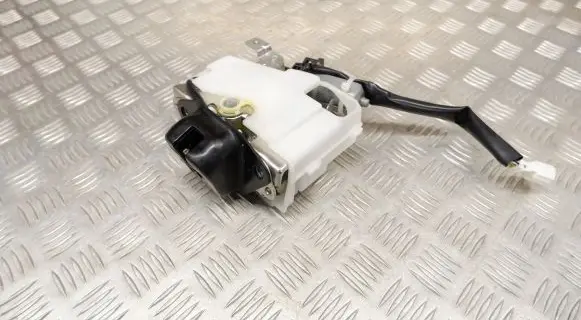 Honda CR-V Tailgate/trunk/boot lock/catch/latch D7661372C 1638000120