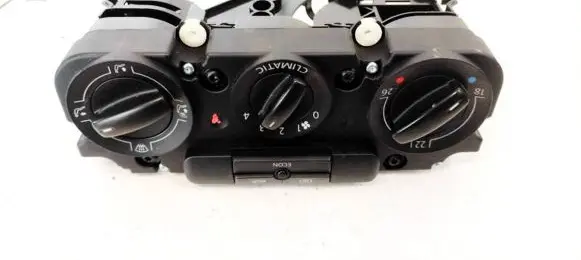 Volkswagen Golf V Climate control unit