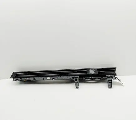 Volkswagen PASSAT B8 Dashboard air vent grill cover trim 3G1858416 3G2858415E