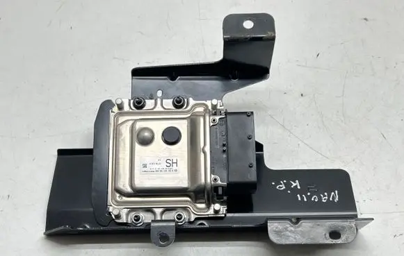 Nissan Navara D23 Adblue control unit 237305JK1A 0281033205 1039T05158