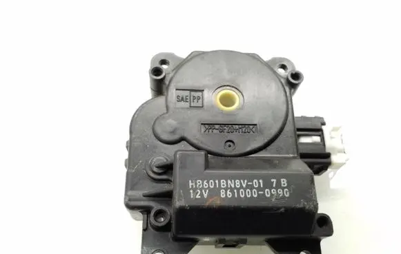 Mazda 3 I Air flap motor/actuator 8610000990