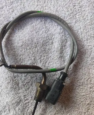 Audi A3 S3 8V Exhaust gas temperature sensor 04L906088BL