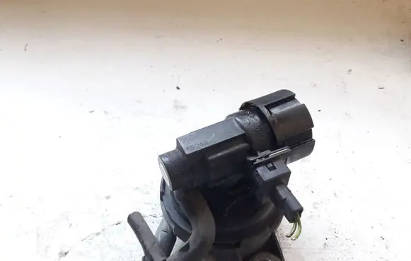 Ford Galaxy Vacuum valve 