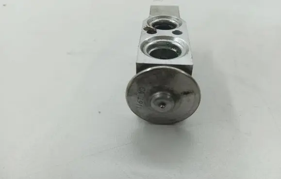 Opel Corsa D Air conditioning (A/C) expansion valve 52355290 A31100600 HFC1348