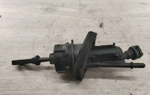 Renault Scenic I Clutch master cylinder PA66-GF35