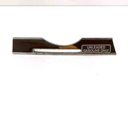 Dashboard glove box trim
