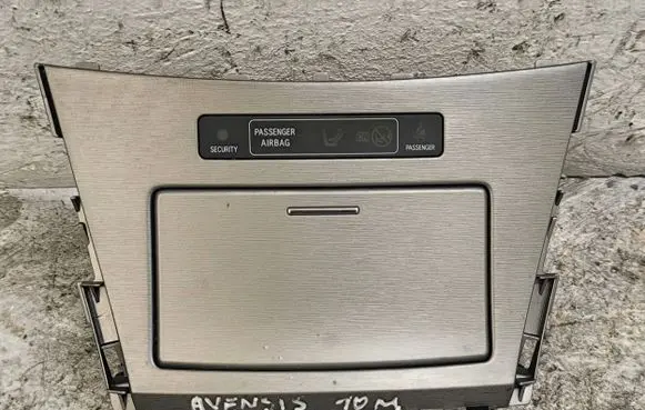 Toyota Avensis T270 Car ashtray 5880405100