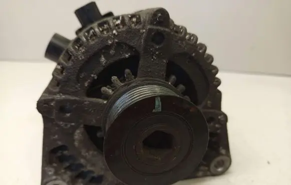 Volvo V50 Generator/alternator 8688163C 3M5T10300YC