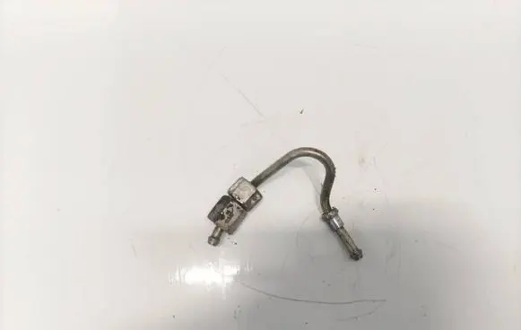 BMW 5 GT F07 Fuel line pipe