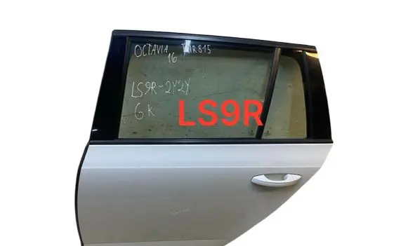 Skoda Octavia Mk3 (5E) Rear door