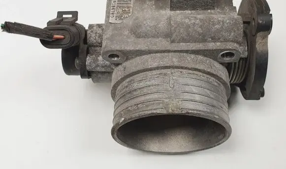 Volvo S40, V40 Throttle valve 6186780