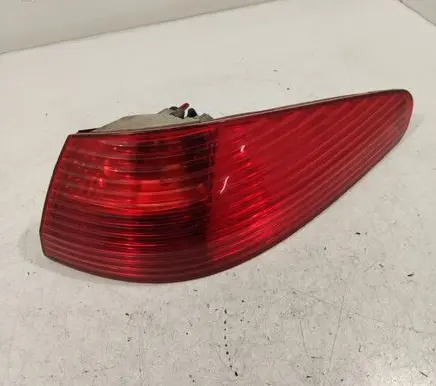 Peugeot 607 Rear/tail lights