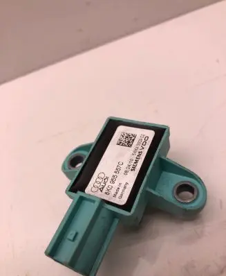 Audi A6 S6 C6 4F Airbag deployment crash/impact sensor 8K0955557C 5WK4380902