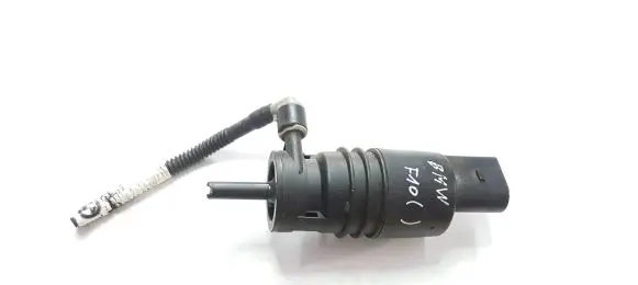 BMW 5 F10 F11 Windscreen/windshield washer pump 6934160 3240479 132640