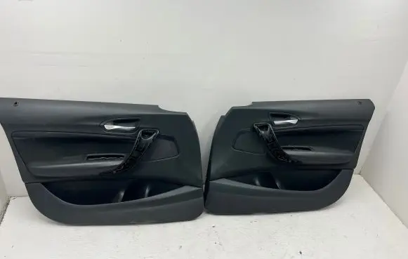 BMW 1 F20 F21 Front door card panel trim 7240404 C0165116 C0165120
