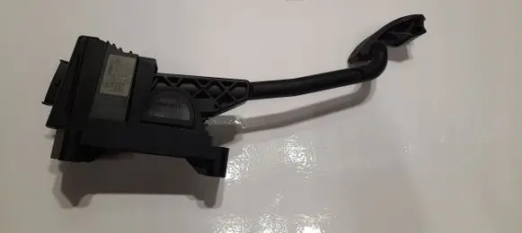 Alfa Romeo 156 Accelerator throttle pedal 46776364