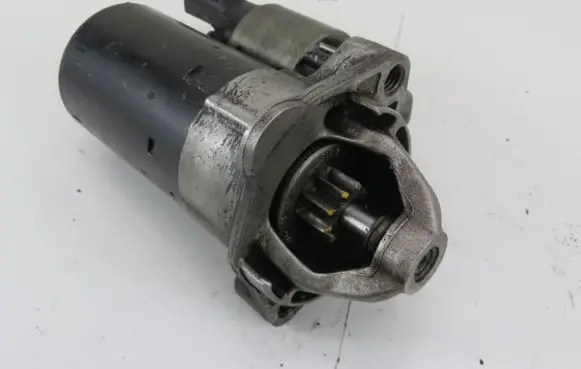 Audi A6 S6 C6 4F Starter motor 06B911023B 0001107446