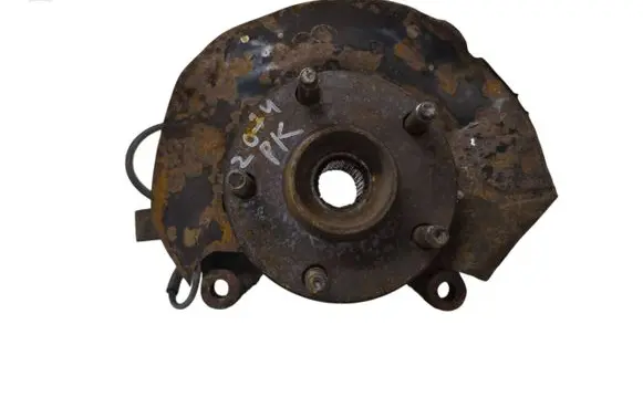 Toyota Avensis Verso Front wheel hub
