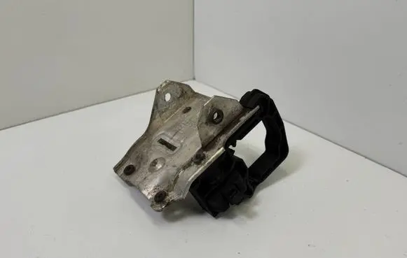 BMW 6 F06 Gran coupe Radiator mount bracket 7186513 74314910 7207151