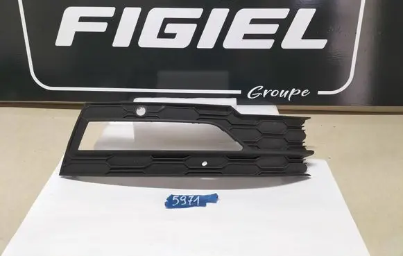 Skoda Octavia Mk4 Front bumper lower grill 5E3807682