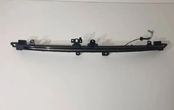 Volvo XC40 Third/center stoplight 32345583 2DA2805 PO1564900