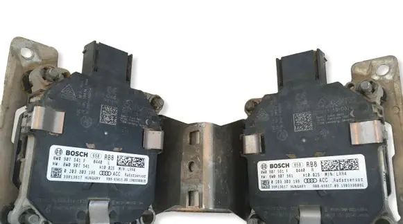 Audi A4 S4 B9 Distronic sensor radar 8W0907541F 8W0907561F