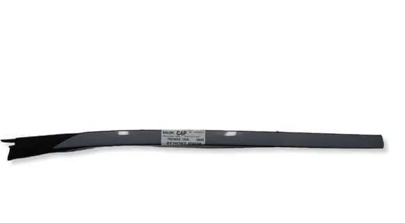 BMW X6 G06 Windshield trim 7465340MWGK