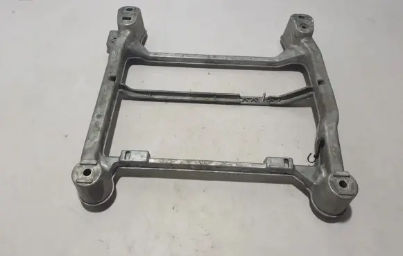 Volvo C40 Front passenger seat console base 32367594