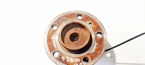 Mercedes-Benz A W169 Rear wheel hub