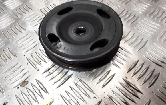 Volkswagen Golf V Crankshaft pulley 03D105255D