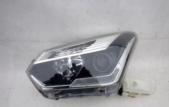 Isuzu D-Max Headlight/headlamp