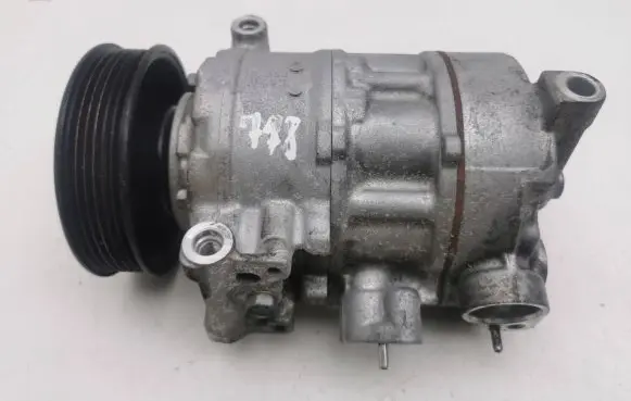 Volkswagen T-Roc Air conditioning (A/C) compressor (pump) 5Q0816803D