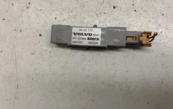 Volvo V70 Airbag deployment crash/impact sensor 9452777 280300
