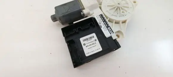 Audi A3 S3 8P Front door window regulator motor 8P0959802A