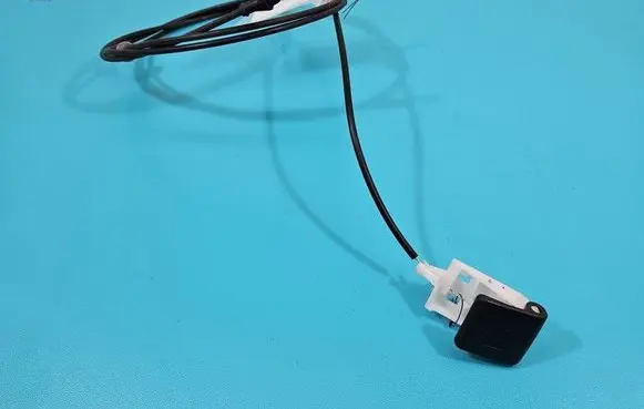 Engine bonnet/hood lock release cable