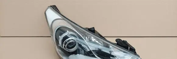 Hyundai Veloster Headlight/headlamp 