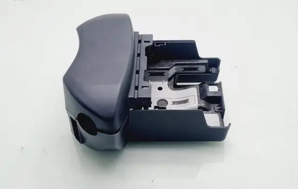 Renault Megane III Steering wheel column trim 484710005R